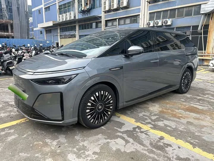 XPeng X9 2026 из Китая — купить под ключ