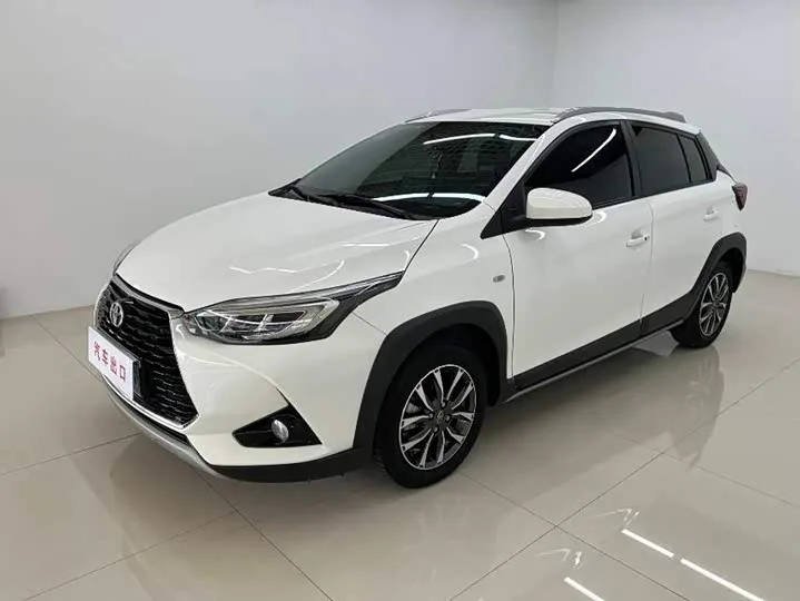 Toyota Yaris L Hatchback 2022 из Китая — купить под ключ