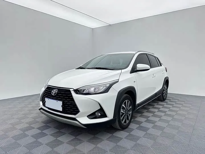 Toyota Yaris L Hatchback 2022 из Китая — купить под ключ