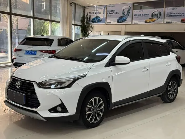 Toyota Yaris L Hatchback 2022 из Китая — купить под ключ