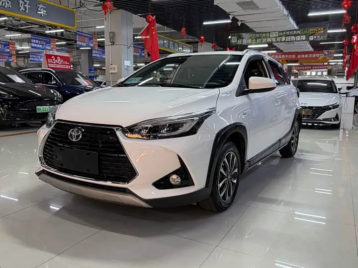 Toyota Yaris L Hatchback 2022 из Китая — купить под ключ