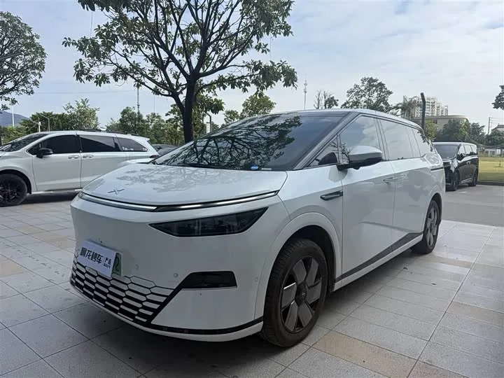 XPeng X9 2024 из Китая — купить под ключ