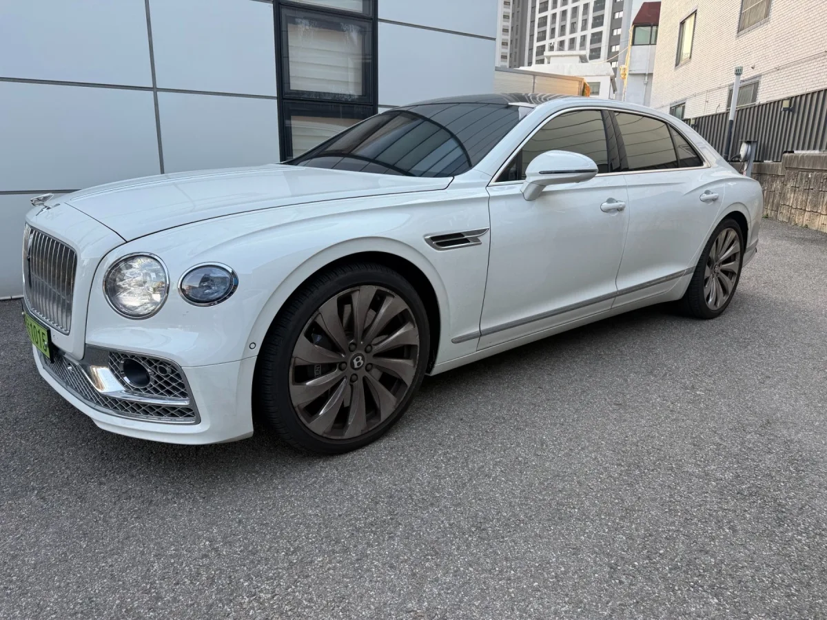 Bentley Flying Spur 2022 из Кореи — купить под ключ