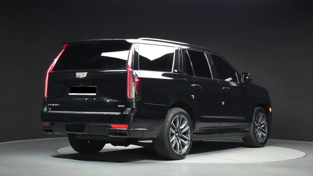 Cadillac Escalade 2023 из Кореи — купить под ключ