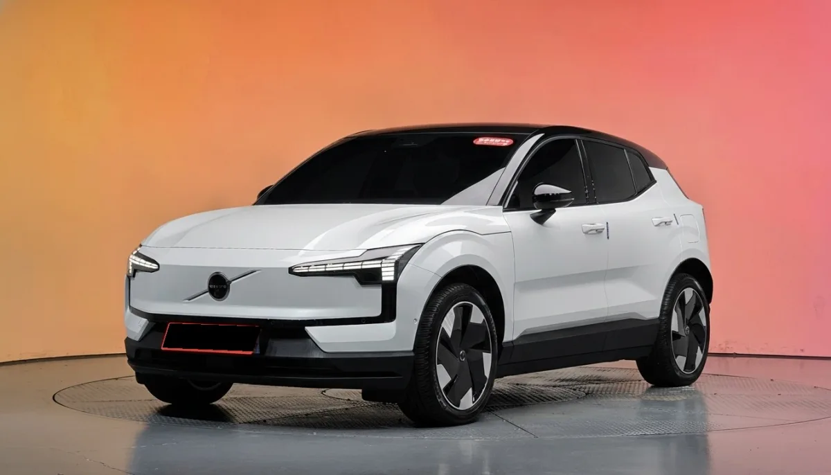 Volvo EX30 2025 из Кореи — купить под ключ