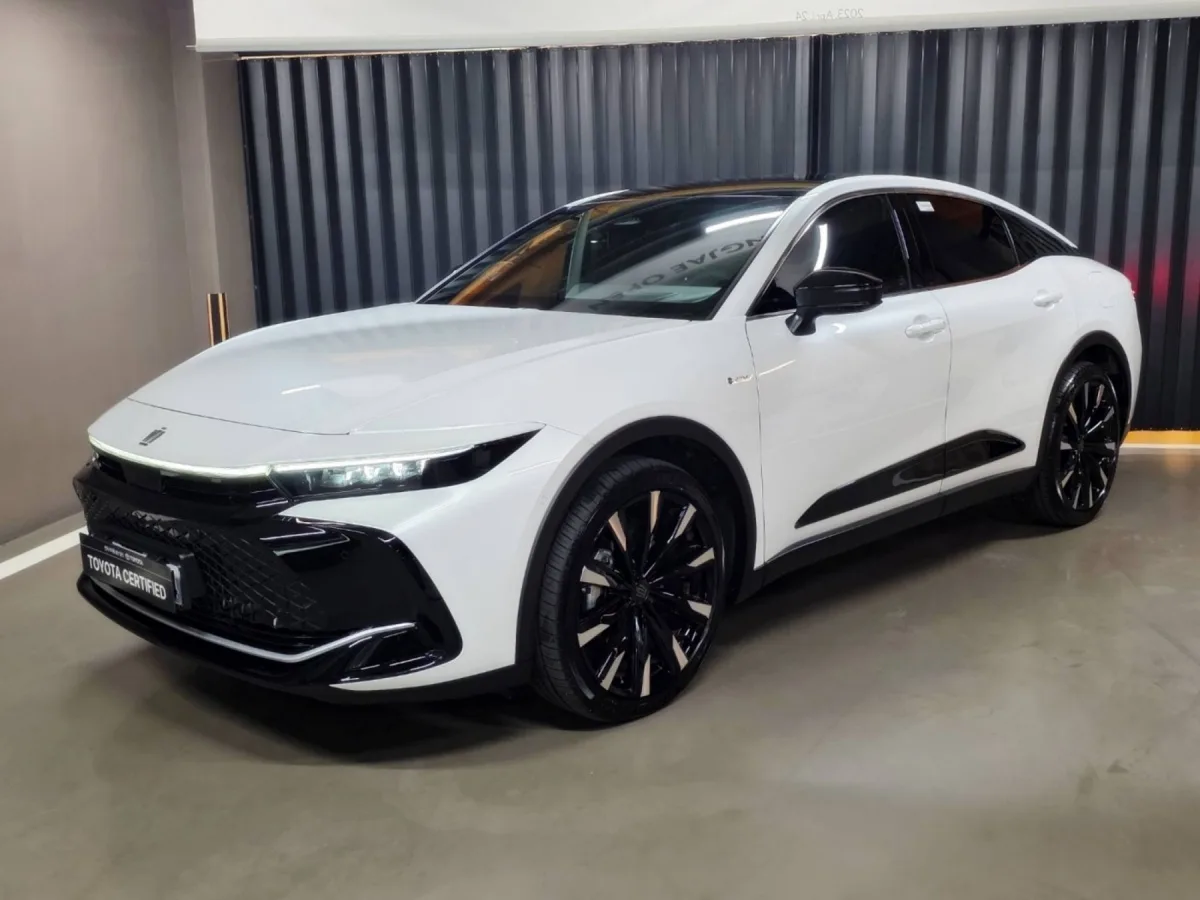 Toyota Crown 2026 из Кореи — купить под ключ