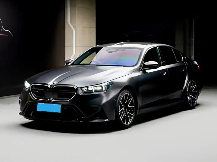 BMW M5 Hybrid 2025 из Китая — купить под ключ