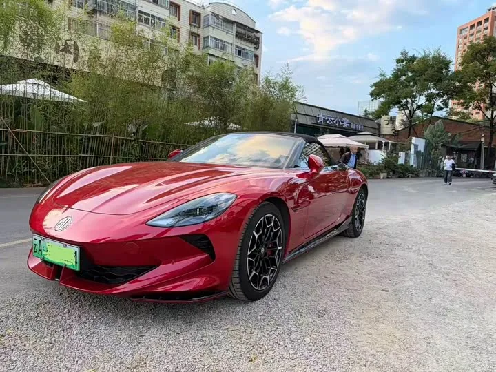 MG Motor Cyberster 2025 из Китая — купить под ключ