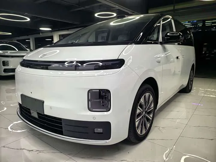 Leapmotor D99 2026 из Китая — купить под ключ