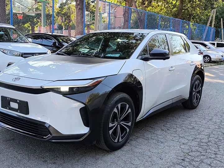 Toyota bZ4X 2023 из Китая — купить под ключ
