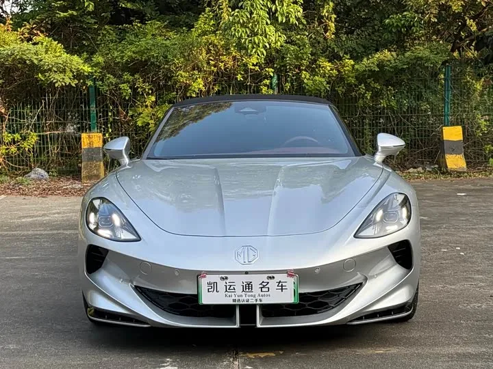MG Motor Cyberster 2024 из Китая — купить под ключ