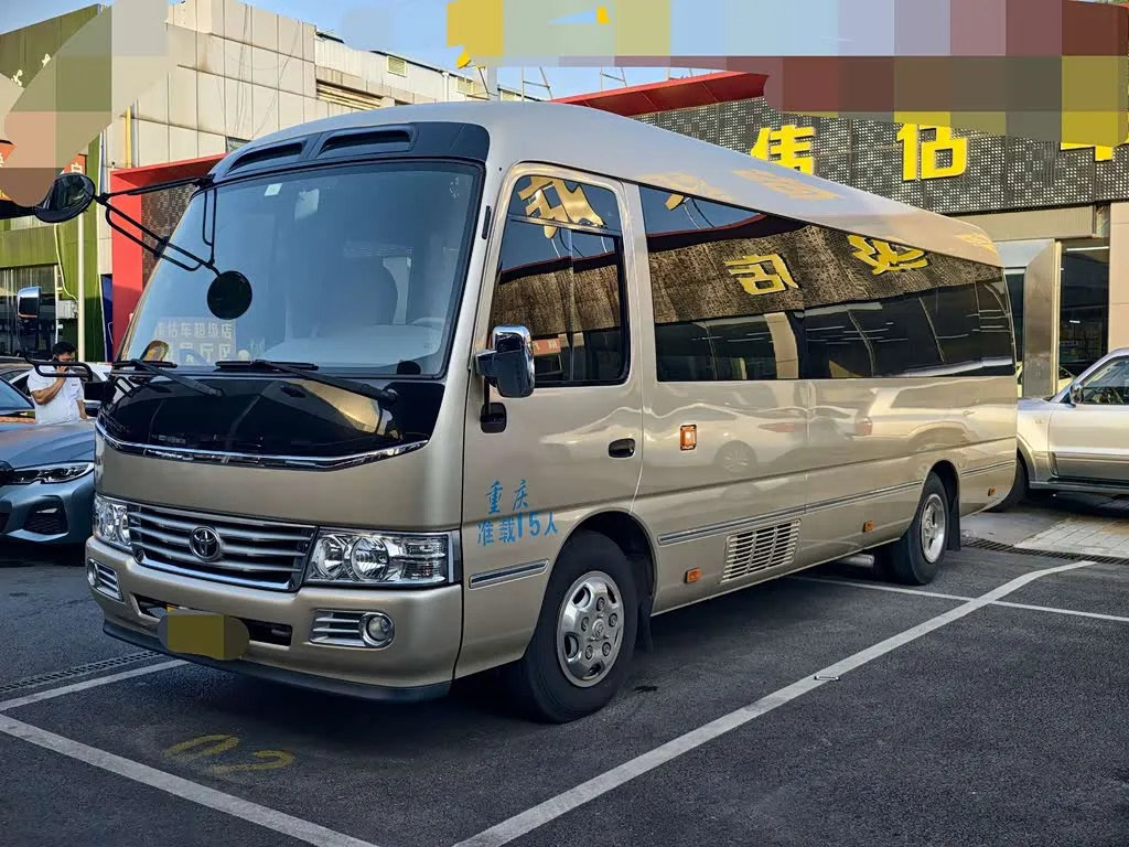 Toyota Coaster 2018 из Китая — купить под ключ