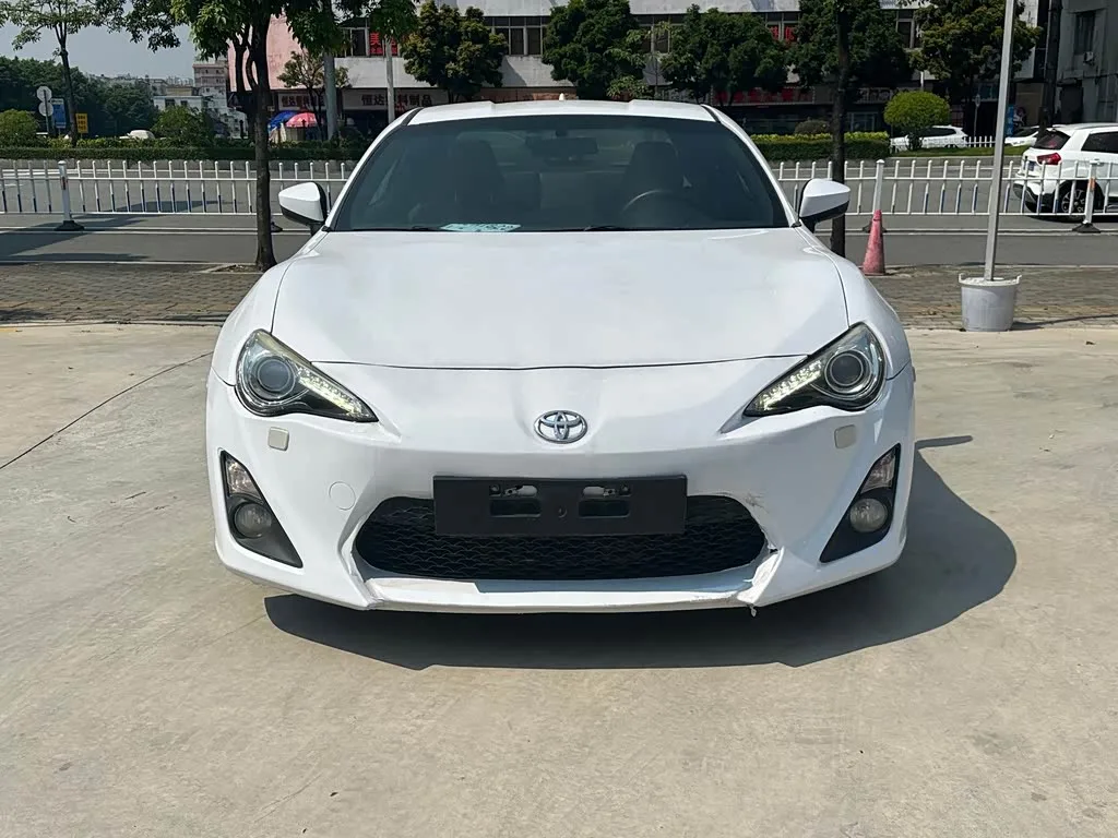 Toyota GR86 2015 из Китая — купить под ключ
