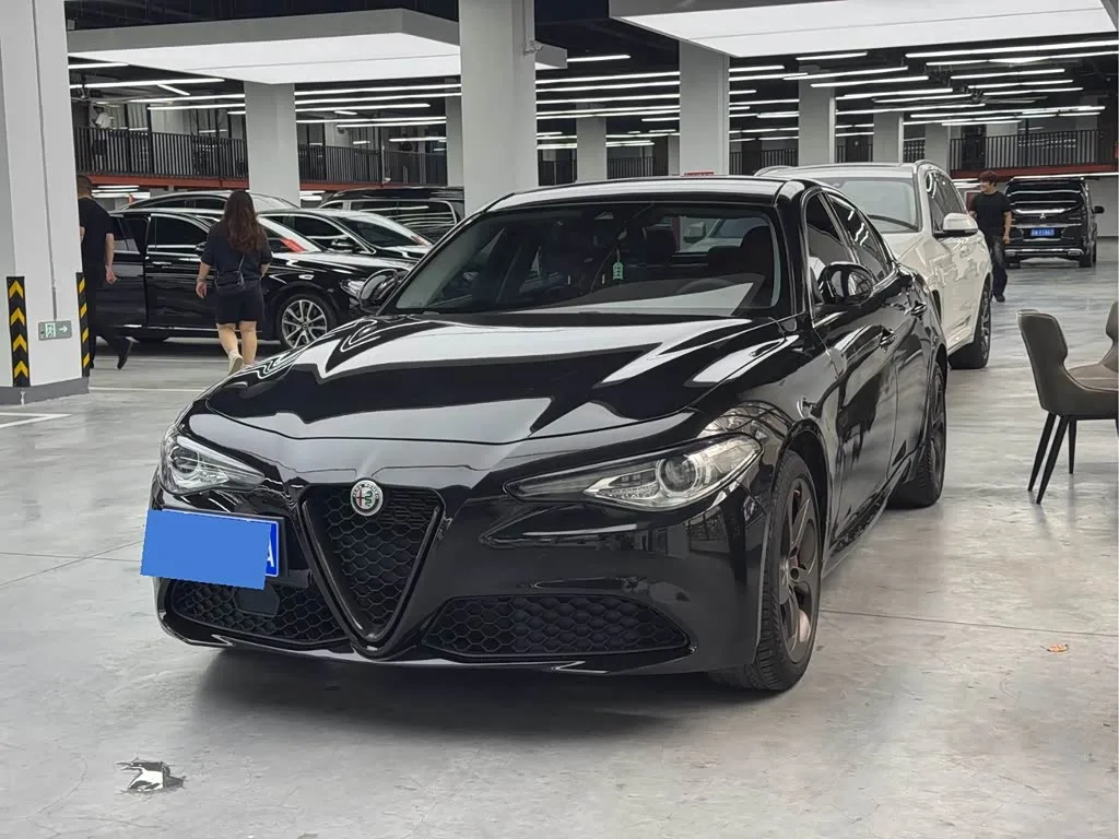 Alfa Romeo Giulia 2020 из Китая — купить под ключ