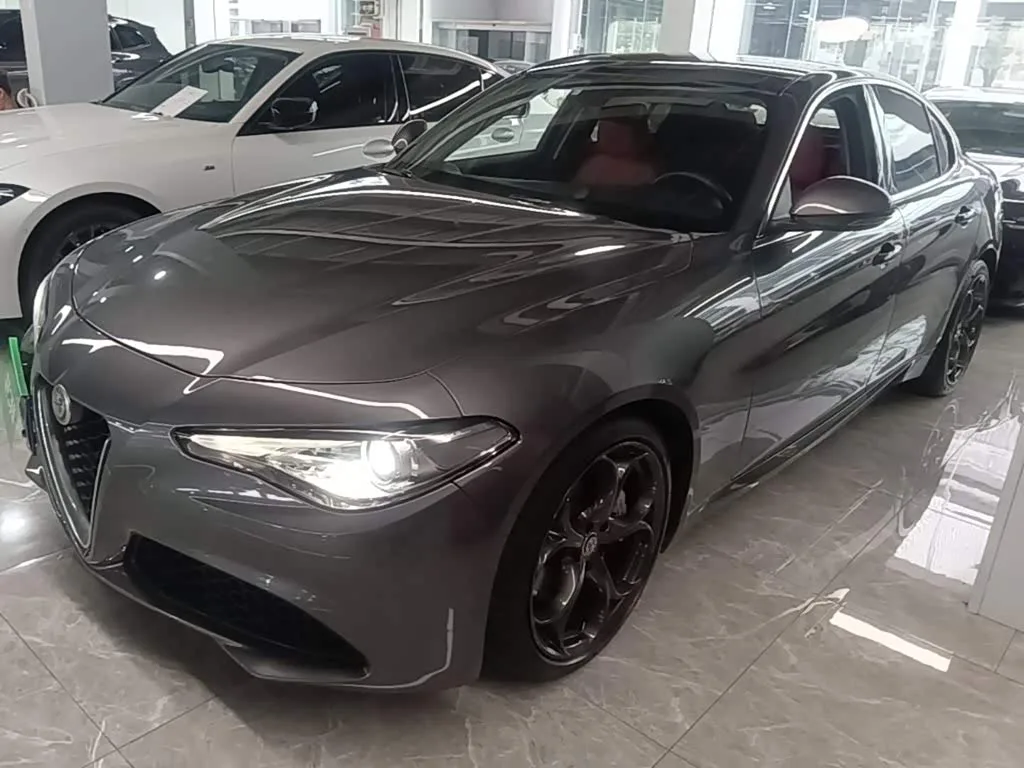 Alfa Romeo Giulia 2021 из Китая — купить под ключ
