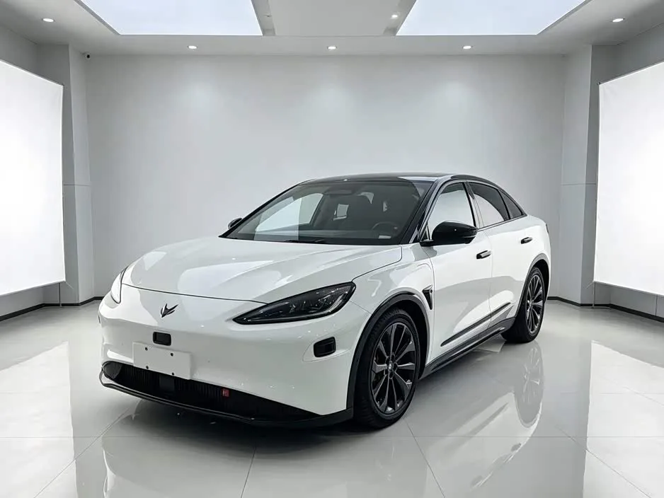 BAIC Arcfox Alpha S 2023 из Китая — купить под ключ