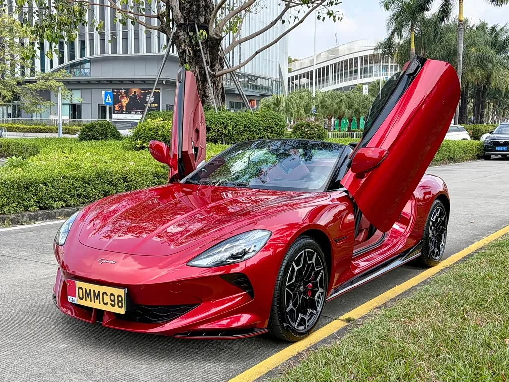MG Motor Cyberster 2024 из Китая — купить под ключ