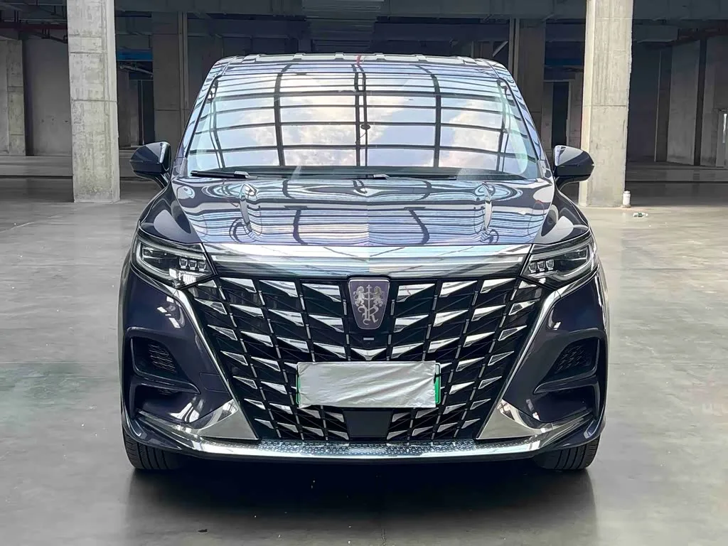 Roewe iMax 8 EV 2022 из Китая — купить под ключ