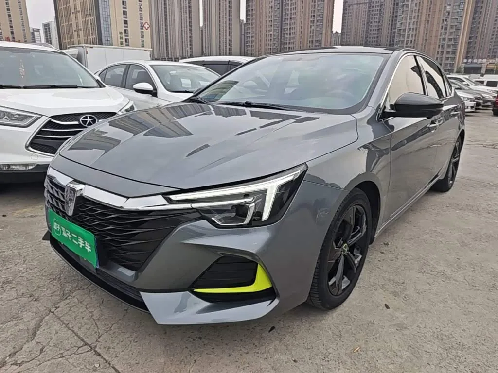 Roewe i6 Max 2021 из Китая — купить под ключ