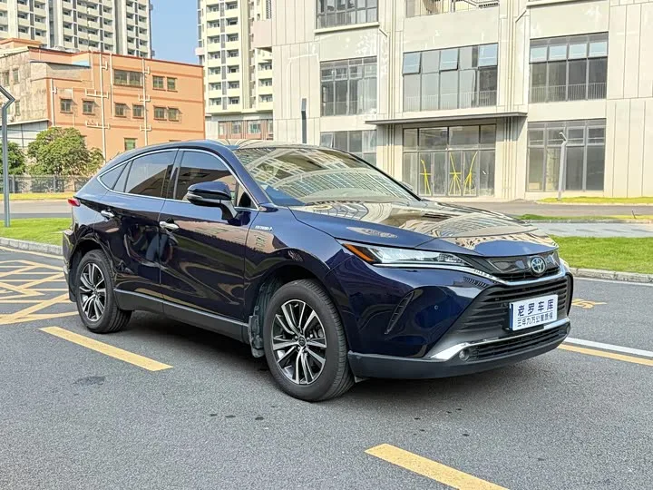 Toyota Harrier 2022 из Китая — купить под ключ