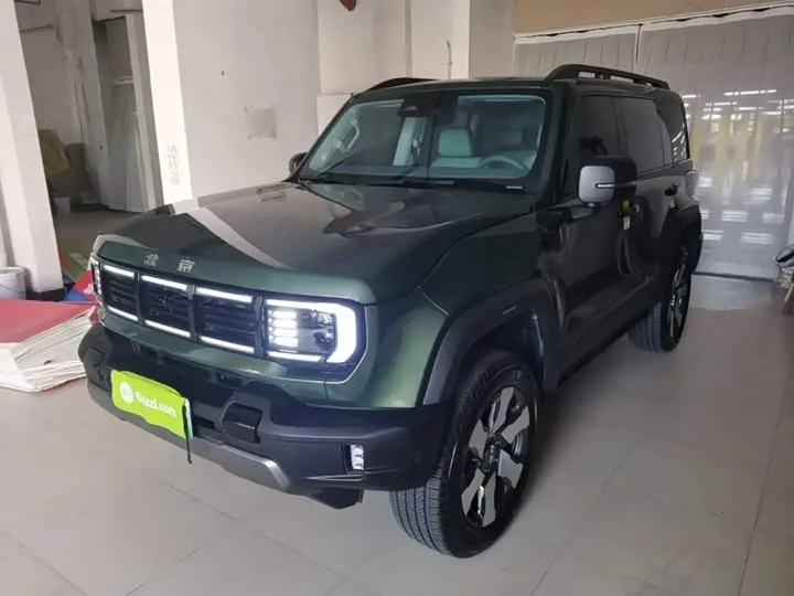 BAIC Beijing BJ40 Hybrid 2025 из Китая — купить под ключ