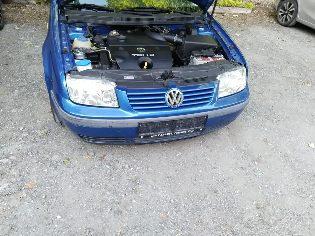 Volkswagen Bora 1999 из Европы — купить под ключ