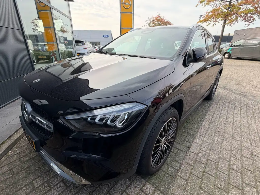 Mercedes-Benz GLA 250 2024 из Европы — купить под ключ