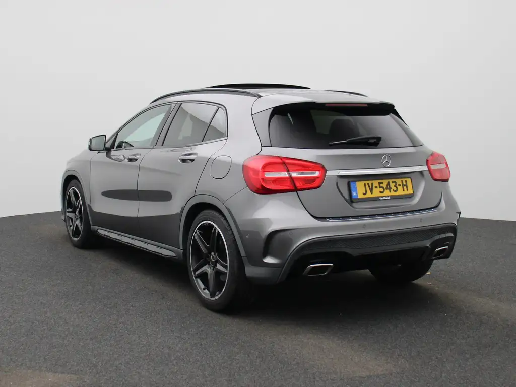 Mercedes-Benz GLA 180 2016 из Европы — купить под ключ