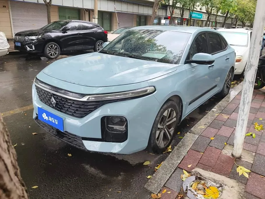 Baojun RC-5 2021 из Китая — купить под ключ