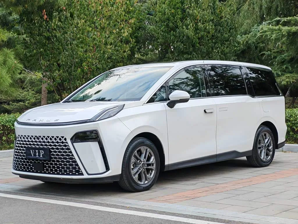 Maxus G70 2024 из Китая — купить под ключ