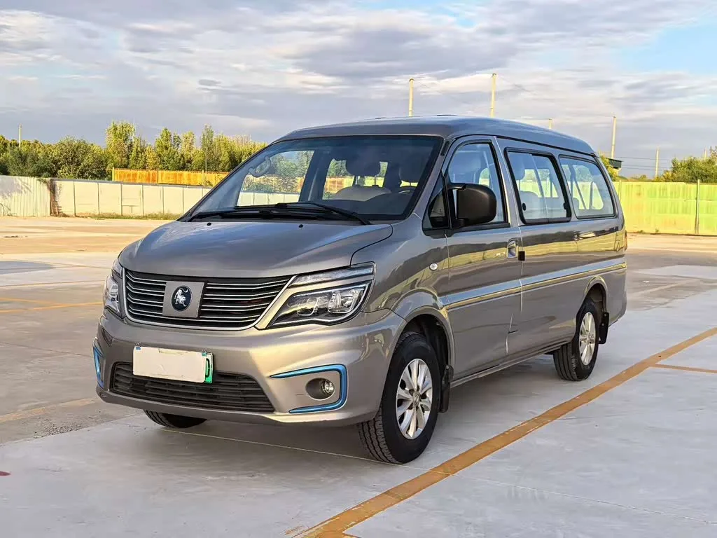 Dongfeng Forthing Lingzhi M5 EV 2021 из Китая — купить под ключ