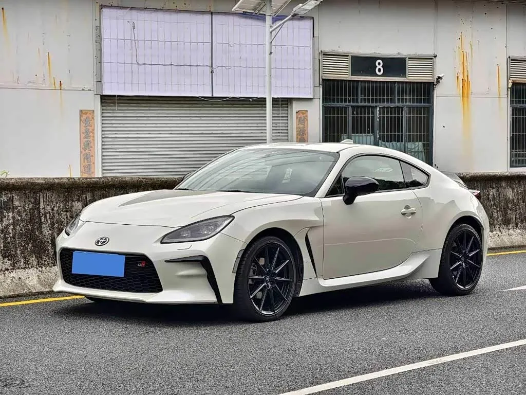 Toyota GR86 2023 из Китая — купить под ключ