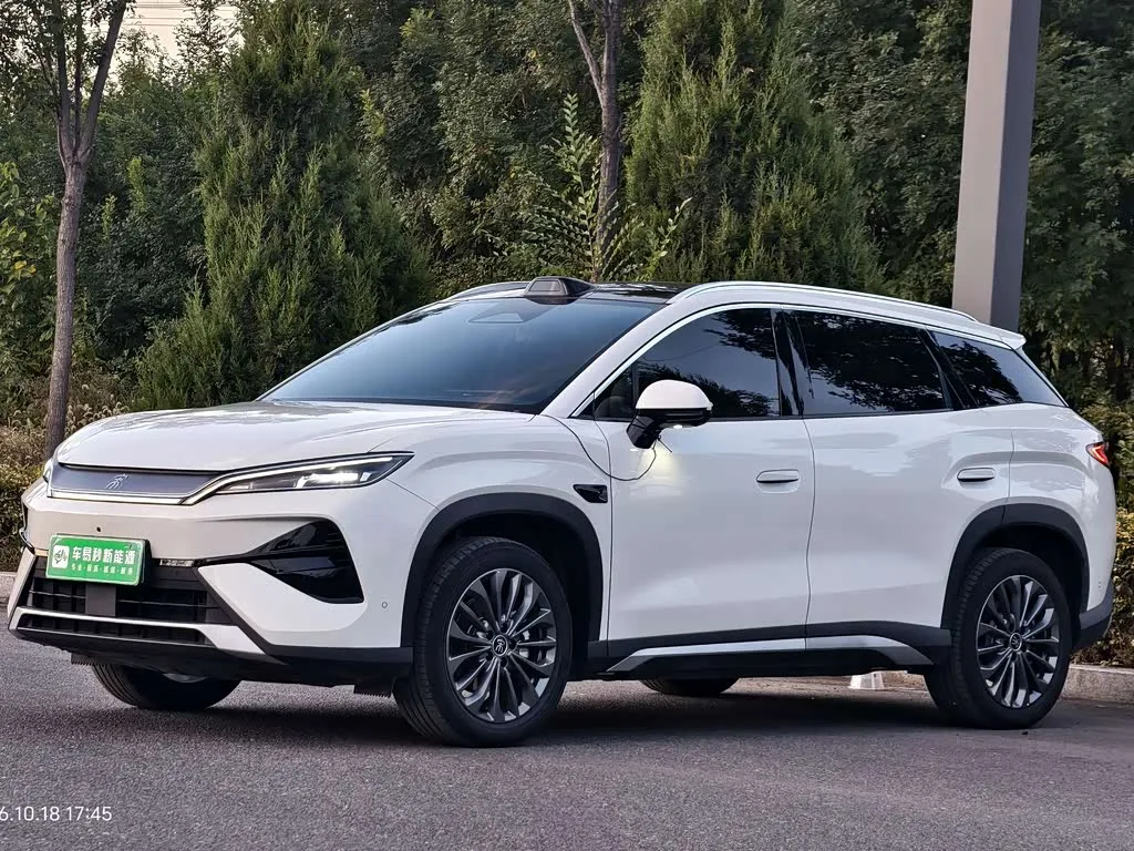 BYD Song Ultra EV 2026 из Китая — купить под ключ
