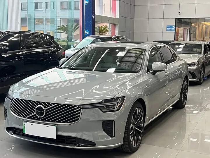 Volvo S90 Hybrid 2026 из Китая — купить под ключ
