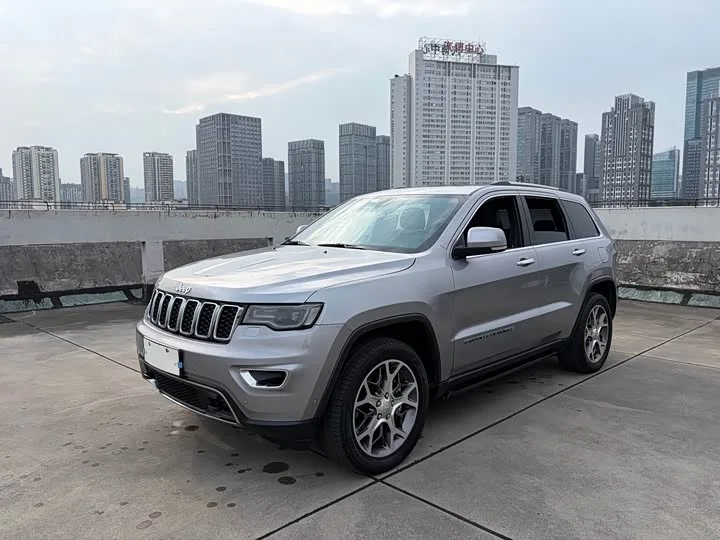 Jeep Grand Cherokee 2022 из Китая — купить под ключ