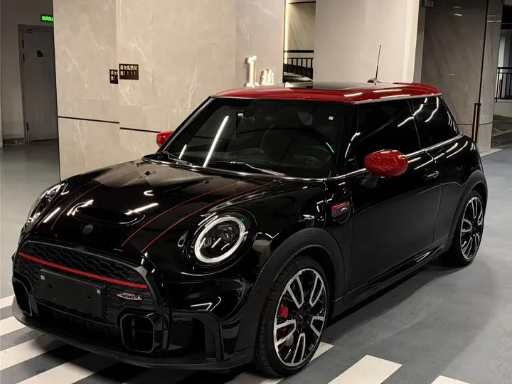 Mini Mini JCW 2022 из Китая — купить под ключ