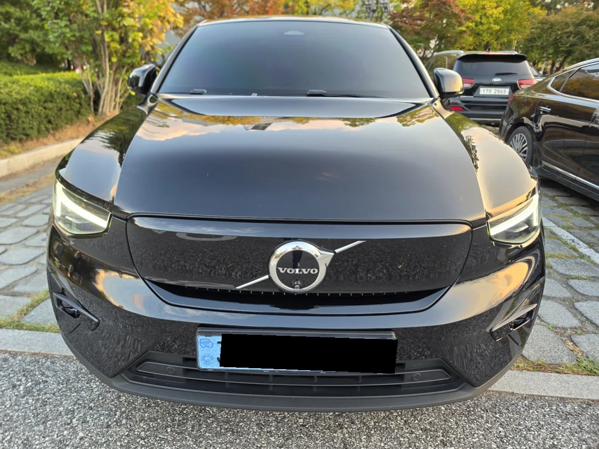 Volvo C40 2024 из Кореи — купить под ключ