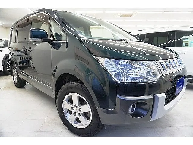Mitsubishi DELICA D:5 2014 из Японии — купить под ключ
