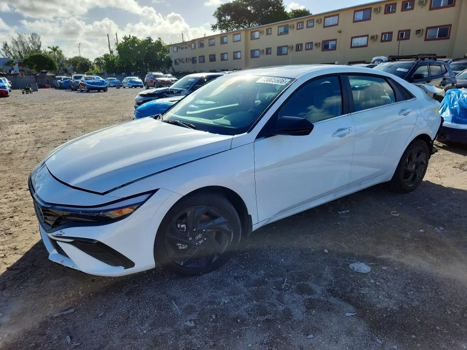 Hyundai Elantra 2026 из США — купить под ключ