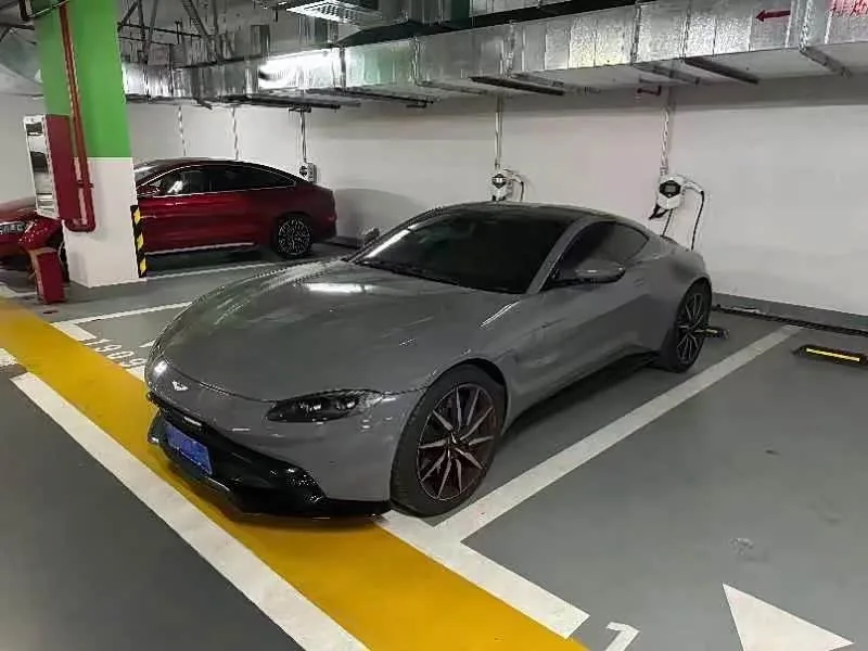 Aston Martin V8 Vantage 2018 из Китая — купить под ключ