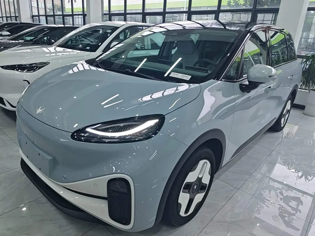 BAIC Arcfox Kaola 2025 из Китая — купить под ключ
