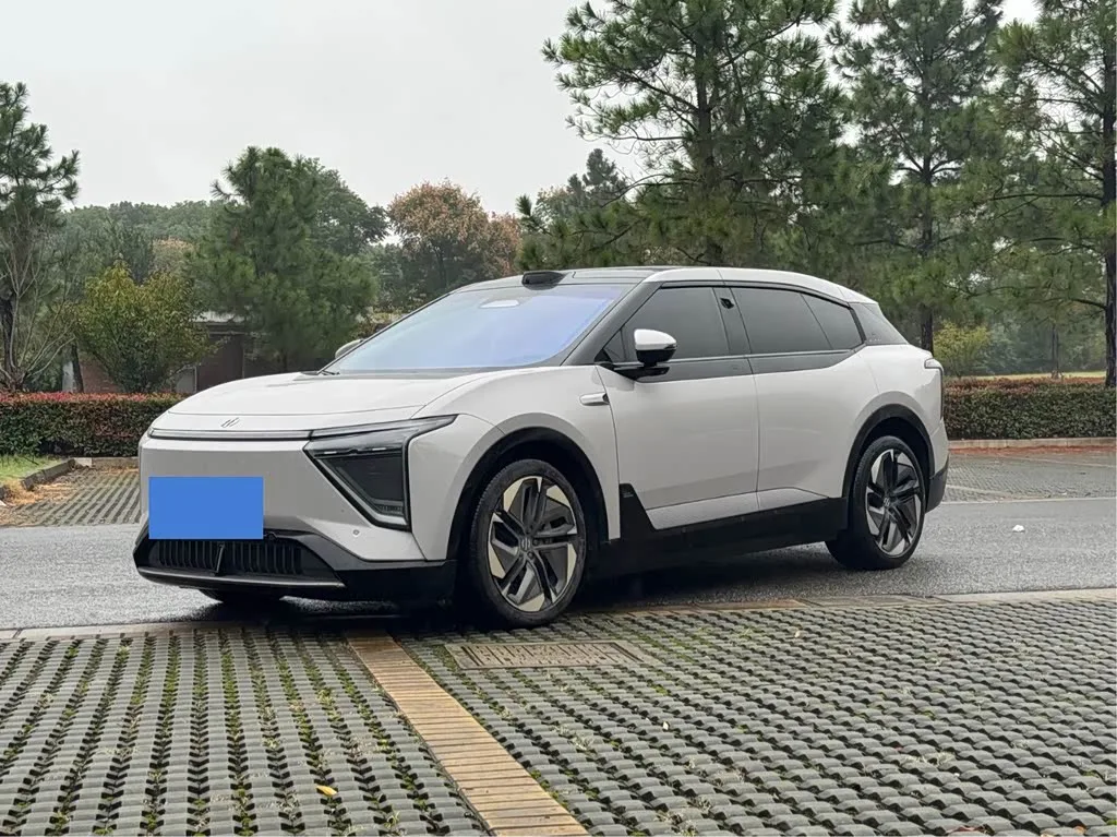 HiPhi Y 2023 из Китая — купить под ключ