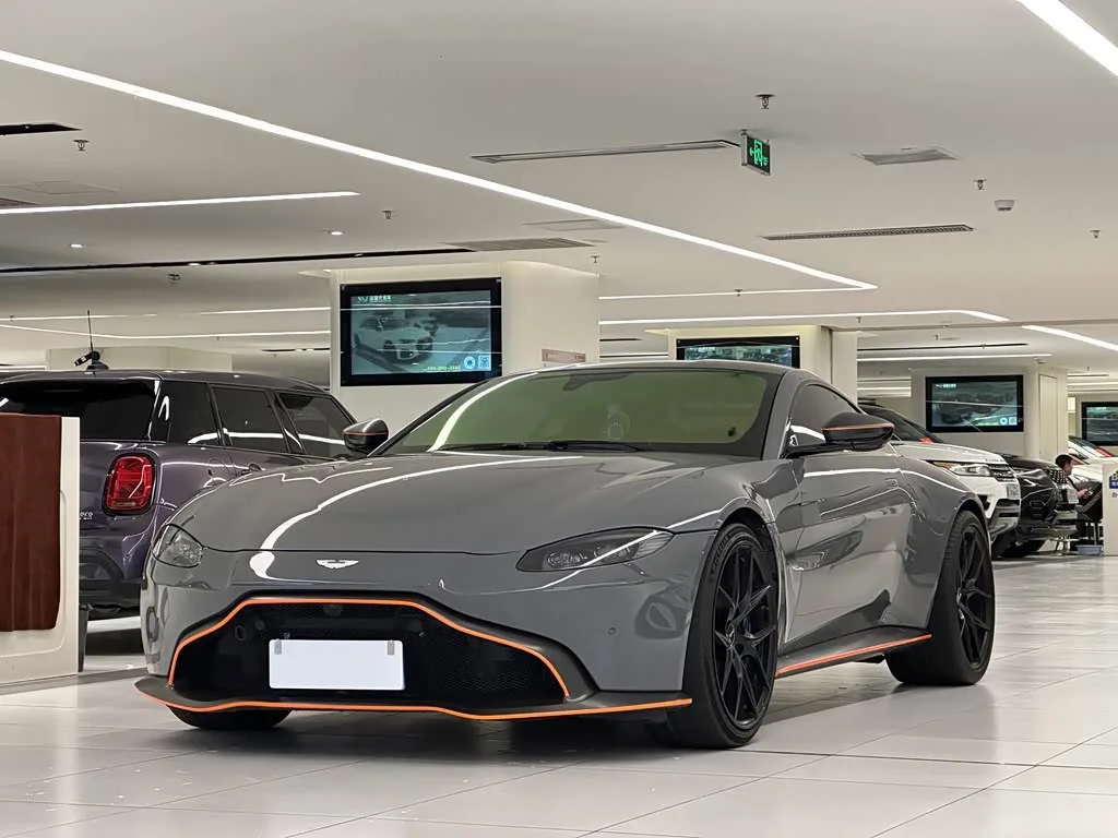Aston Martin V8 Vantage 2019 из Китая — купить под ключ