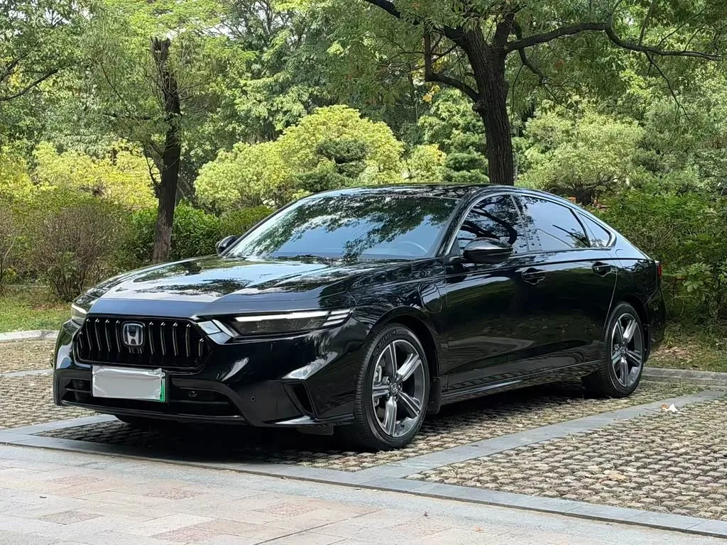 Honda Inspire Hybrid 2024 из Китая — купить под ключ