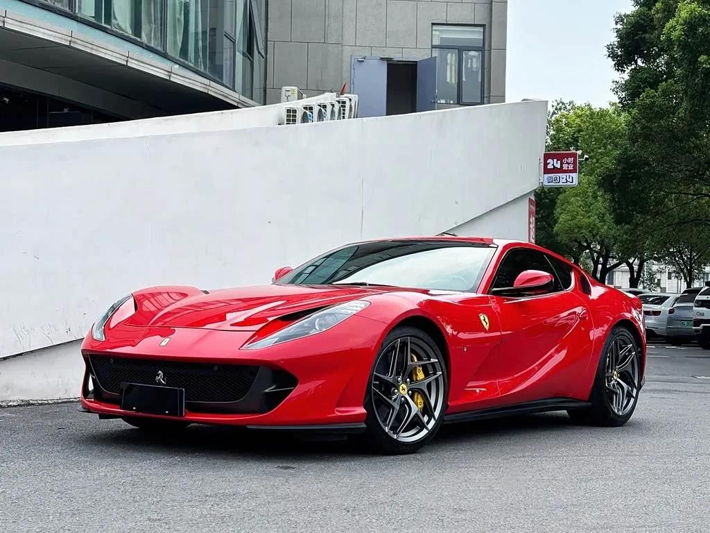 Ferrari 812 2020 из Китая — купить под ключ