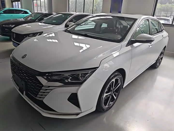 Dongfeng Aeolus Yixuan Max 2026 из Китая — купить под ключ