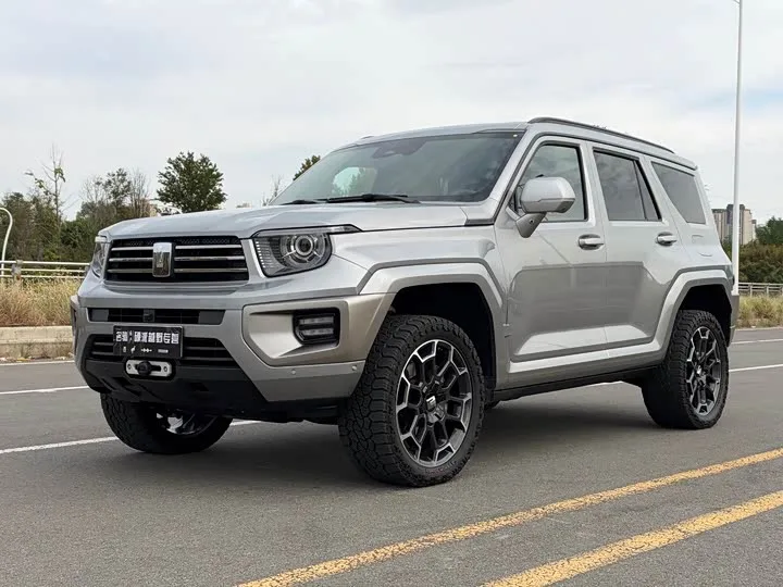 Tank 700 Hybrid 2024 из Китая — купить под ключ