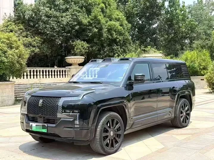 BYD Yangwang U8 2025 из Китая — купить под ключ