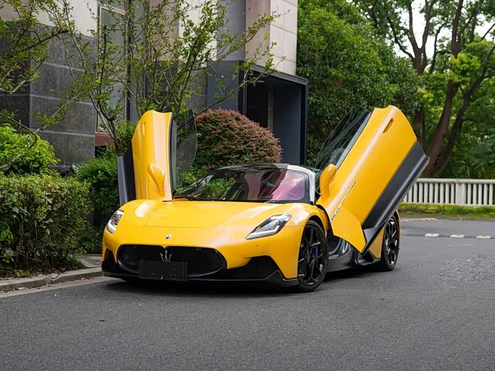 Maserati MC20 2023 из Китая — купить под ключ