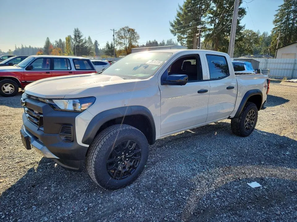 Chevrolet Colorado T 2026 из США — купить под ключ